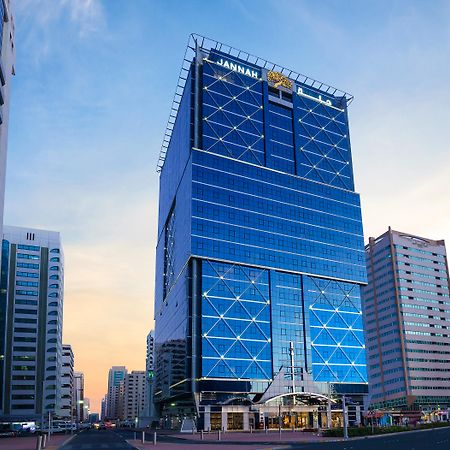 占奈萨拉卜塔酒店 阿布扎比 外观 照片 The Jumeirah Carlton Tower