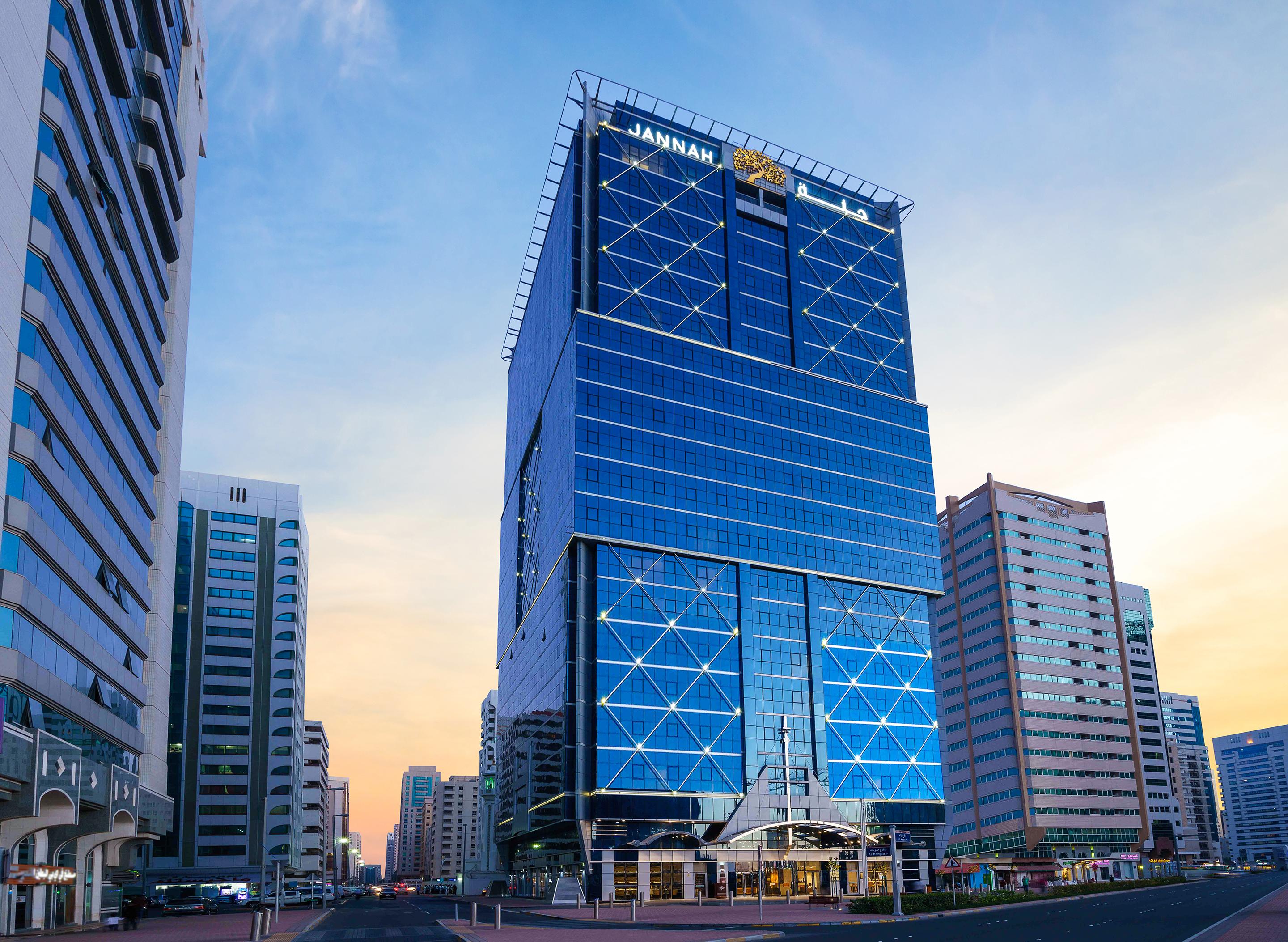 占奈萨拉卜塔酒店 阿布扎比 外观 照片 The Jumeirah Carlton Tower